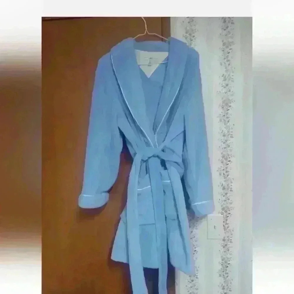 Tommy Hilfiger Sleepwear Light Blue Robe Size S/M